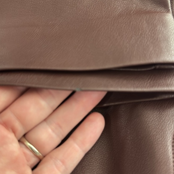 EXPRESS 90s S Slim Super High-Rise Vegan Leather Pants 14R MAROON/BURGANDY/BROWN - Picture 8 of 11